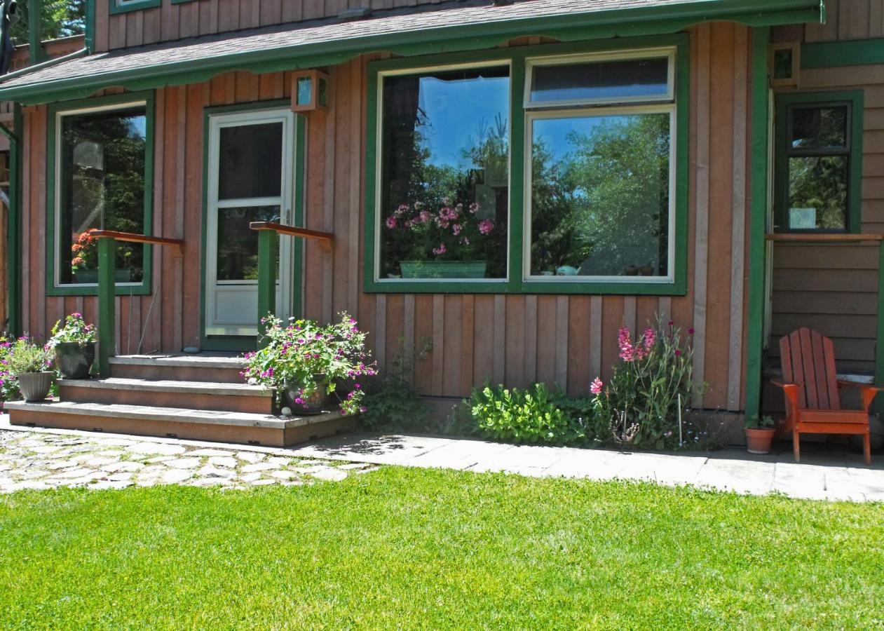 Summerhill Guest House 토피노 외부 사진