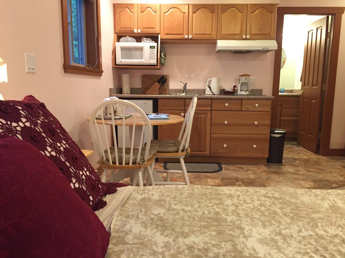 Summerhill Guest House 토피노 외부 사진