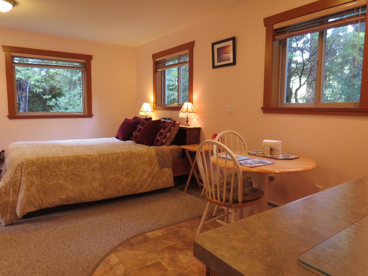 Summerhill Guest House 토피노 외부 사진