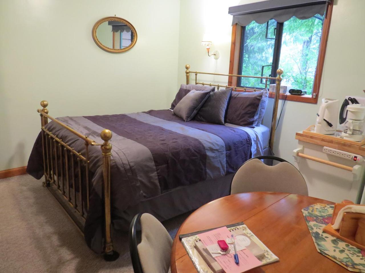 Summerhill Guest House 토피노 외부 사진